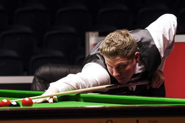 只有正视不 只有正视不